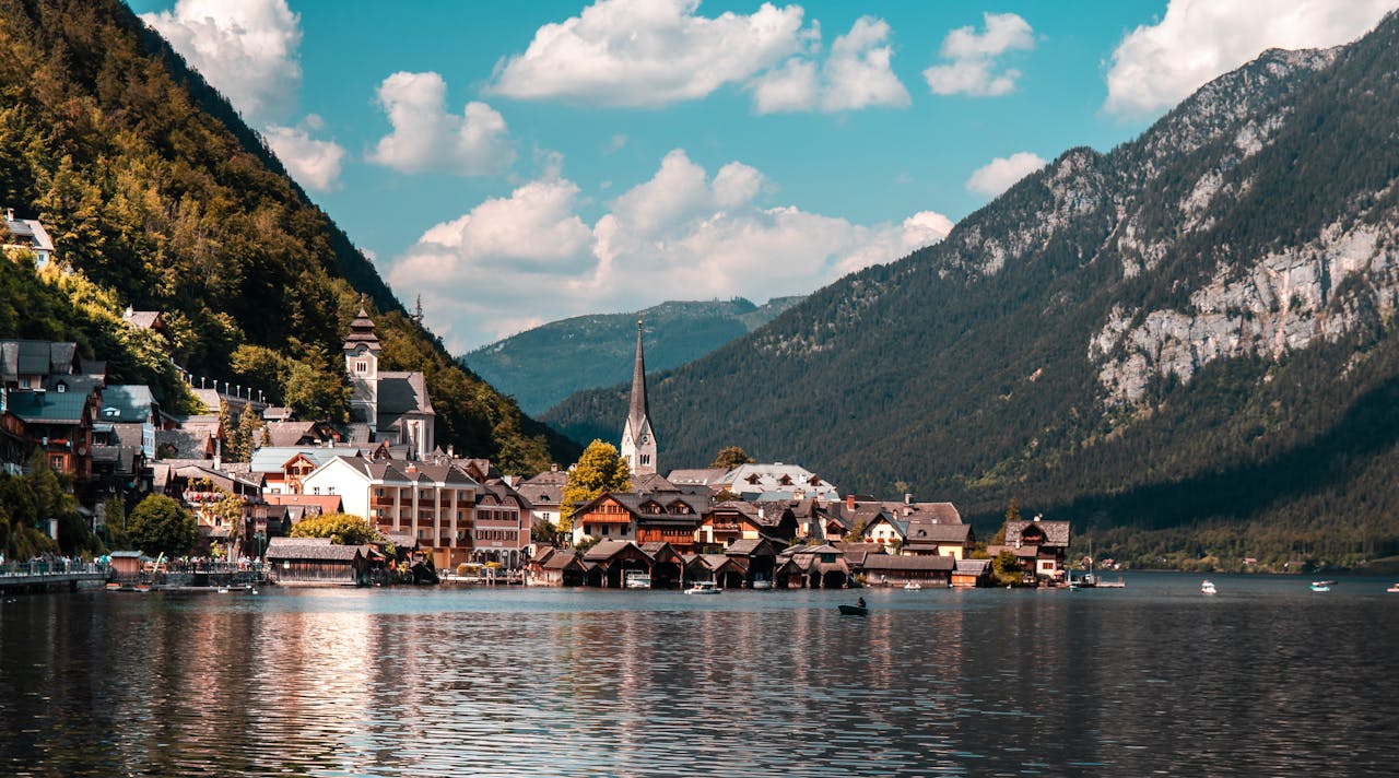 Stay Connected in Austria: Travel Tips, Top Attractions, Local Cuisine & eSIM Guide