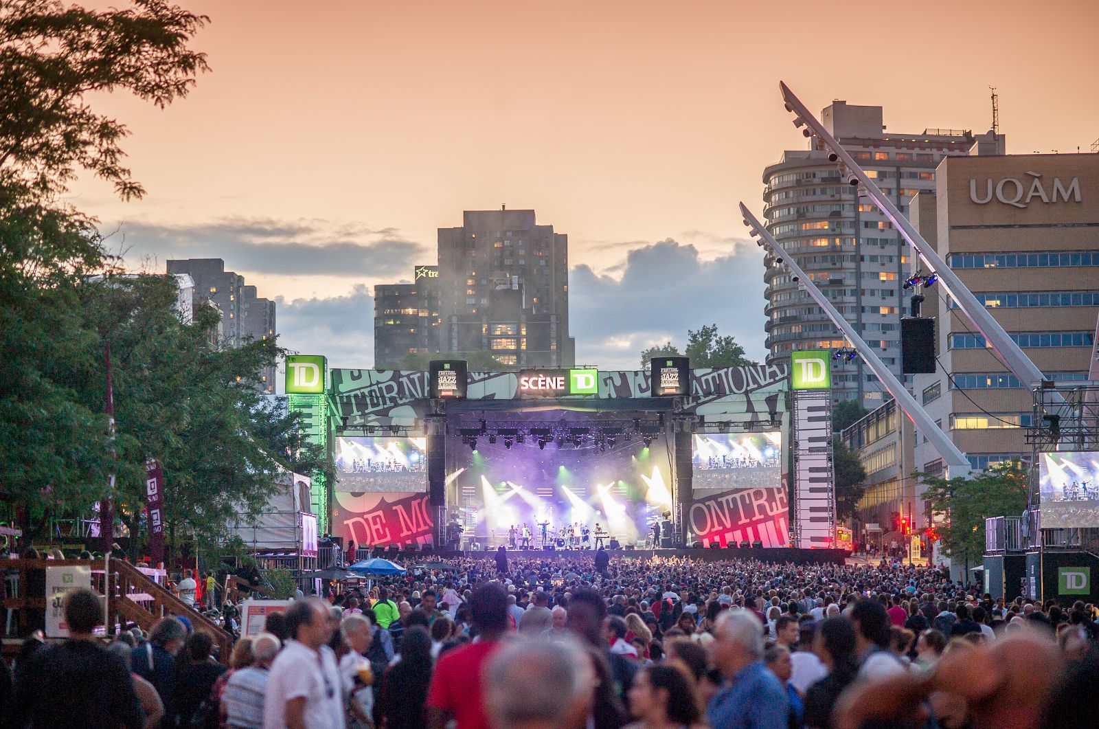 Experience the Rhythm of the City: Montreal International Jazz Festival 2025